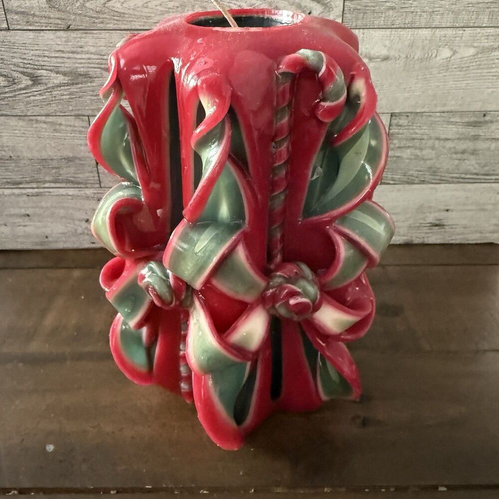 High Country Hand Carved Wax Christmas Candle Ribbon Centrepiece 9” Green Red